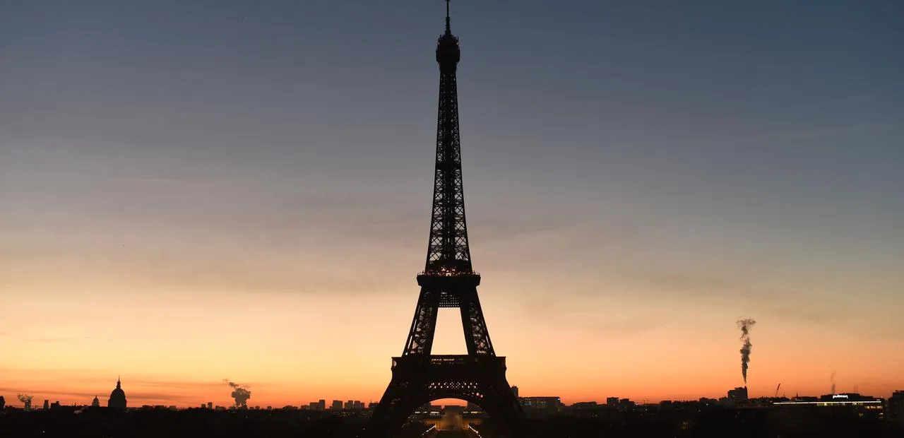 Eiffel Tower to get bullet-proof glass wall