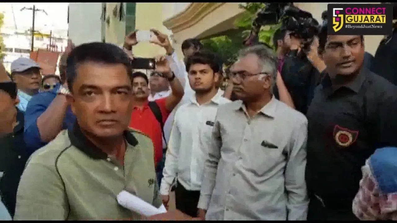Royal group protest at BCA office