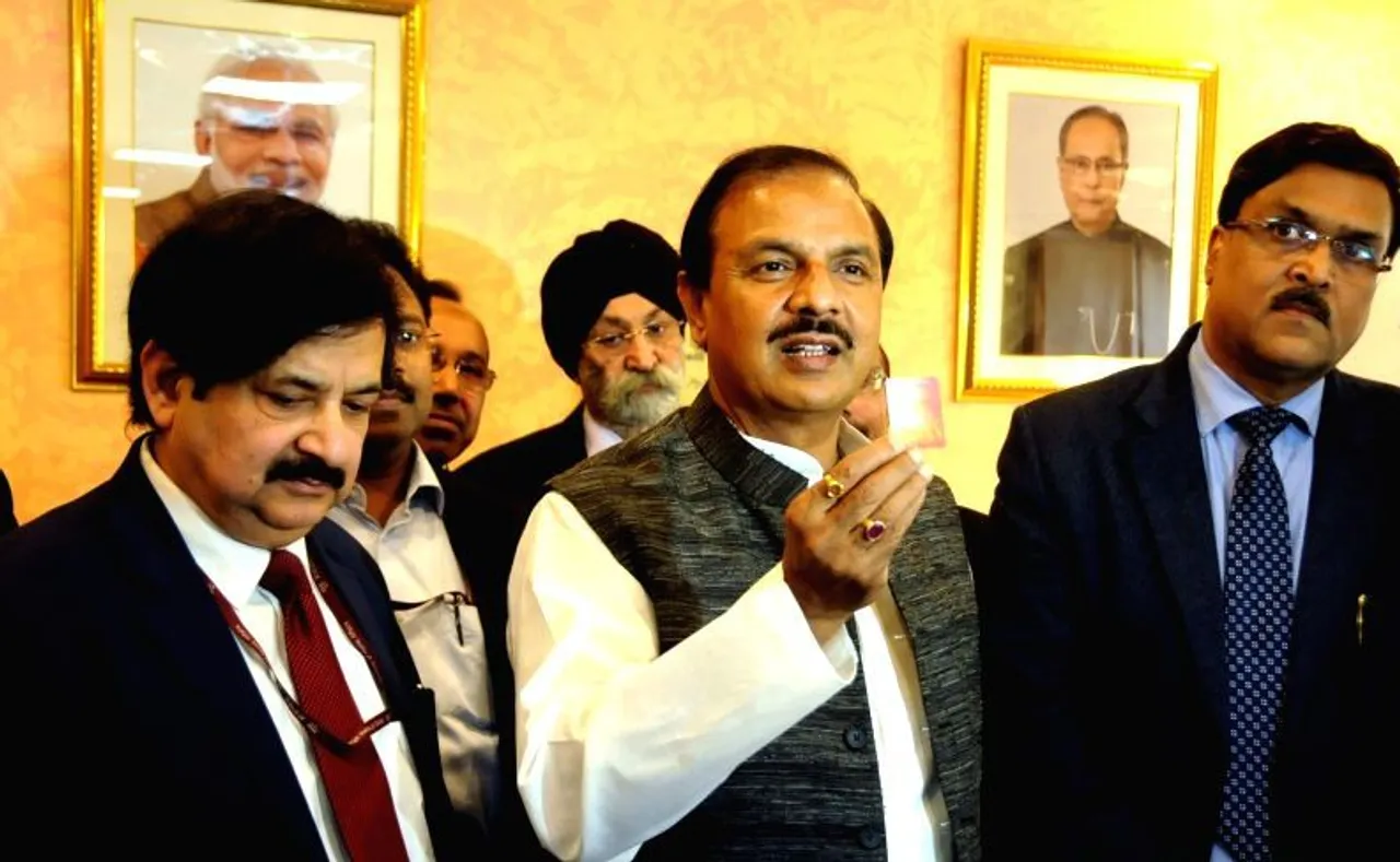 Government launches free SIM service for tourists on e-visa