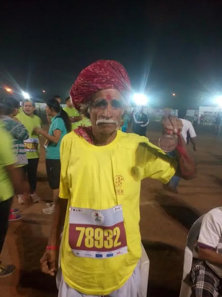 Senior citizens motivate youngsters to run for good health