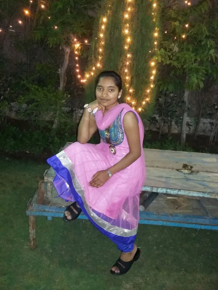 Girl commits suicide in Vadodara