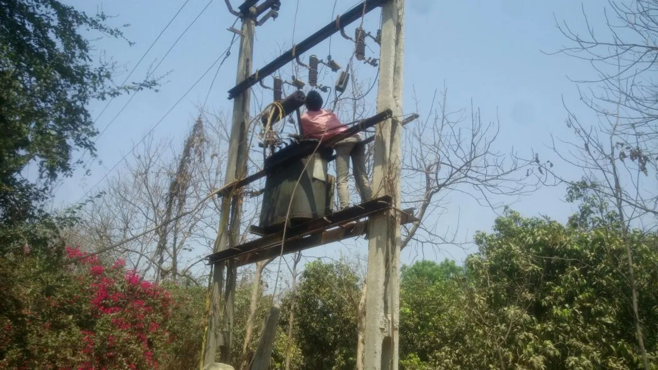 Youth from Chhatisgarh  commits suicide in Vadodara