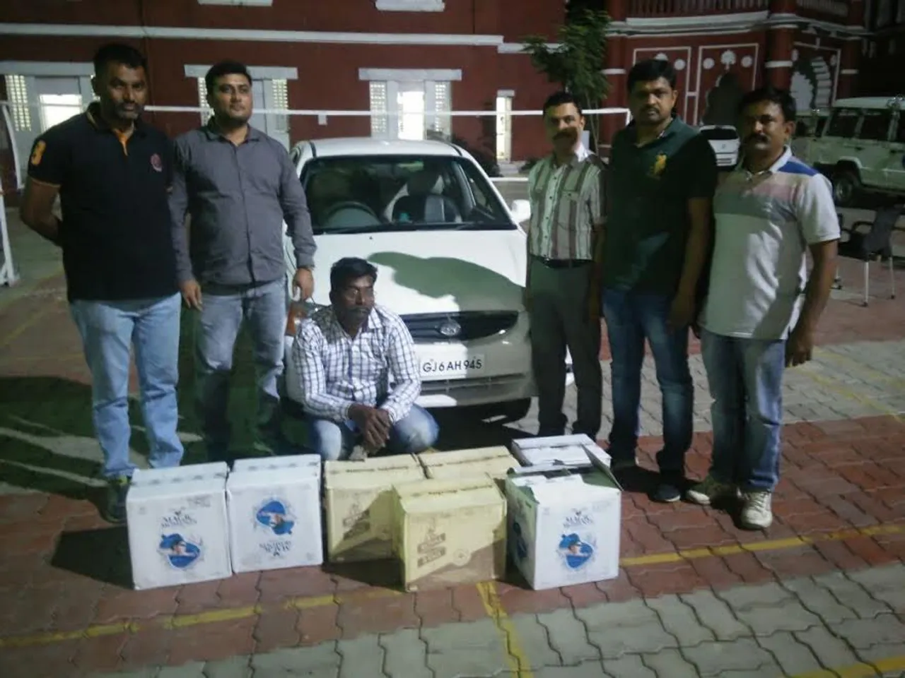 Crime branch arrested one with foreign liquor