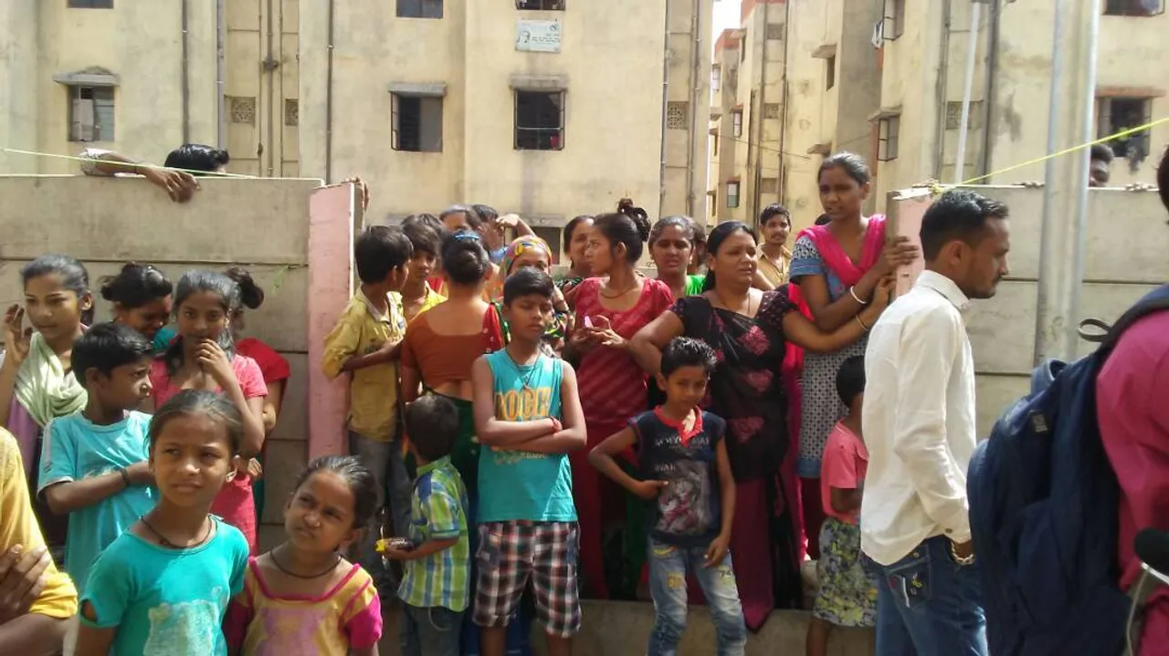 Infant found inside plastic bag in Vadodara