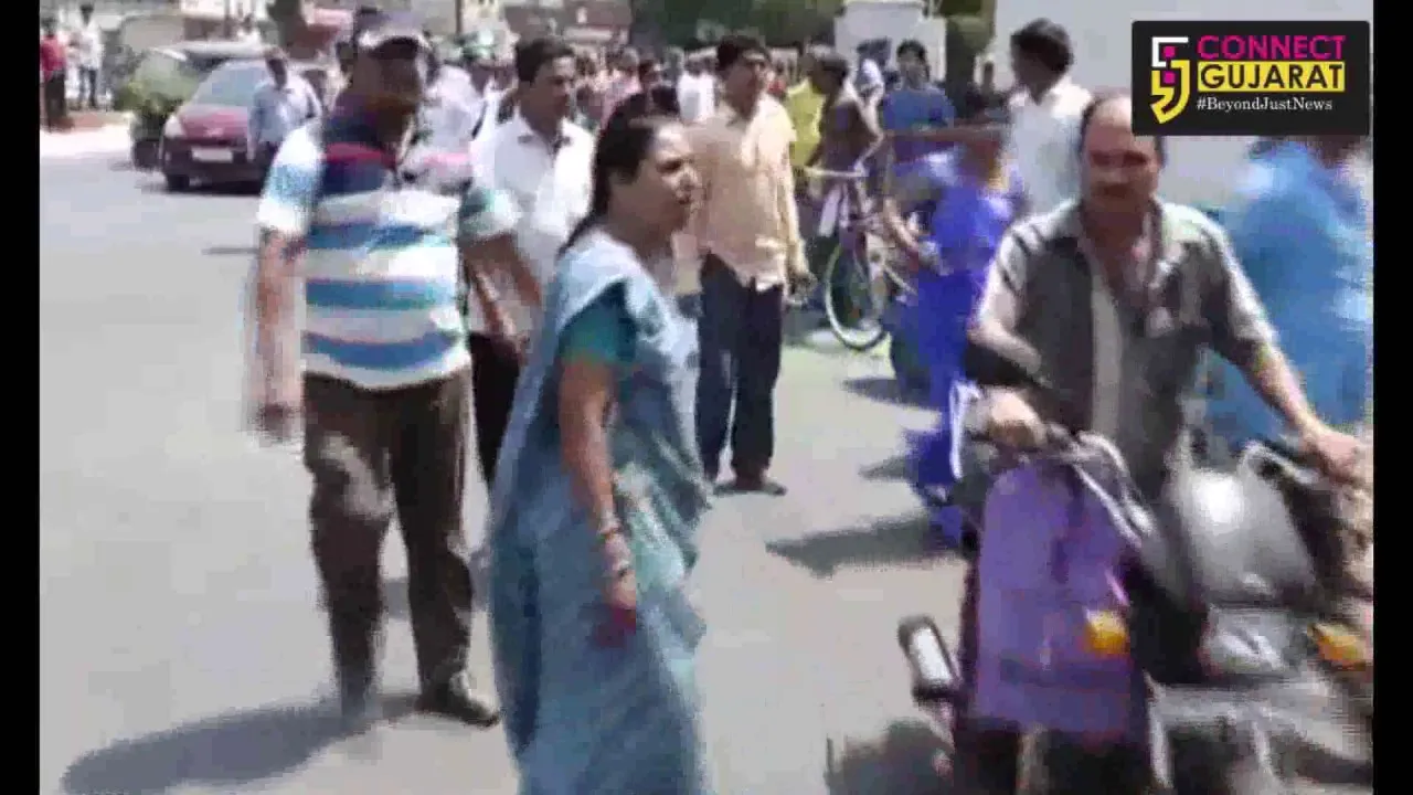 People protest against encroachment in Vadodara