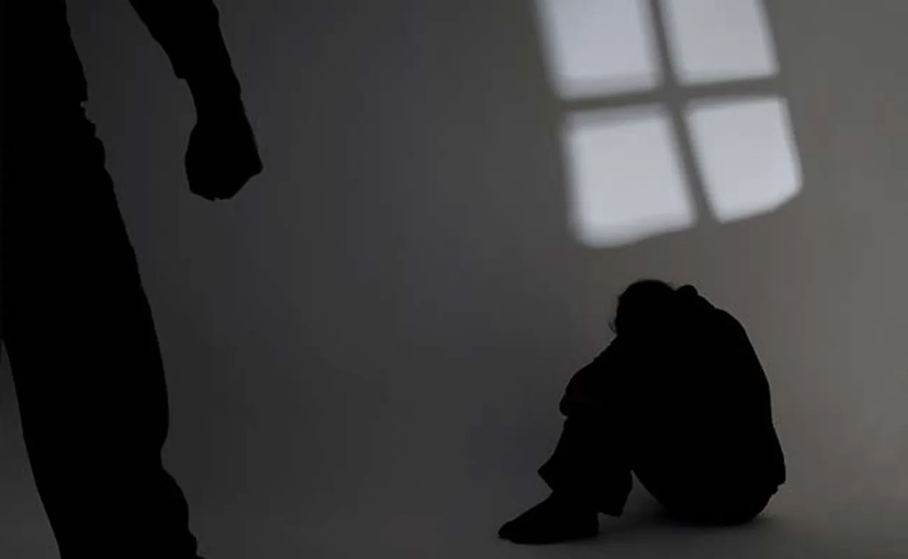 Shocking case of father raping daughter in Vadodara