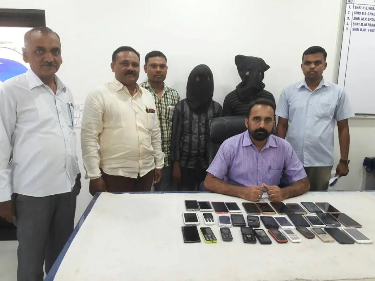 SOG caught three including a minor for mobile theft
