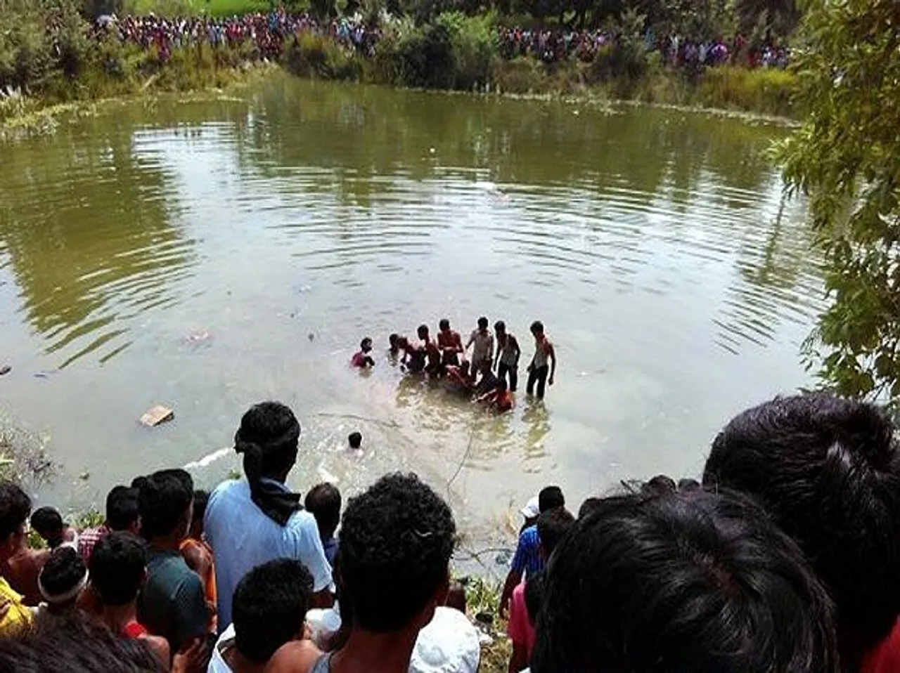 24 dead as bus plunges into Gorge in Uttarakhand