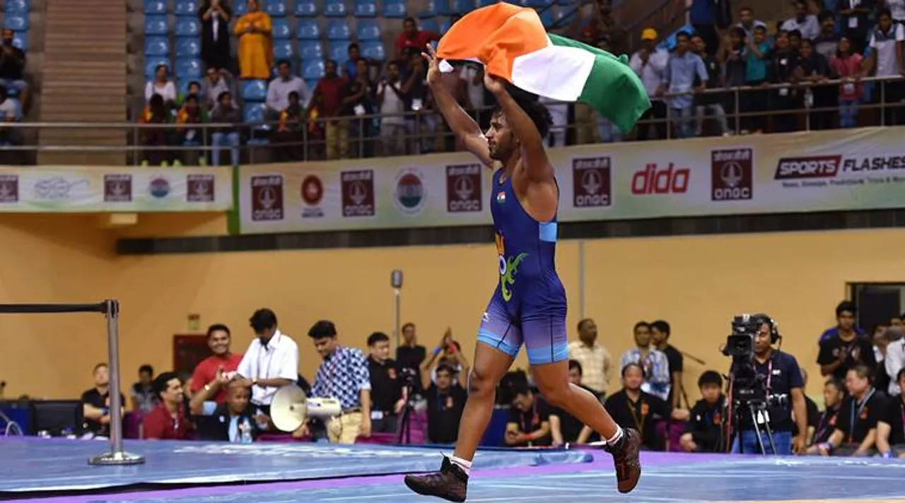 PM congratulates wrestler Bajrang Punia on winning gold