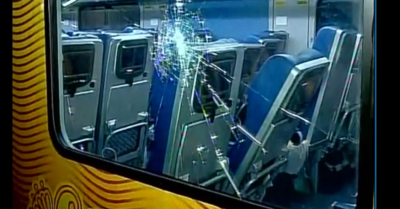 Do Tejas Express deserve such this treatment?