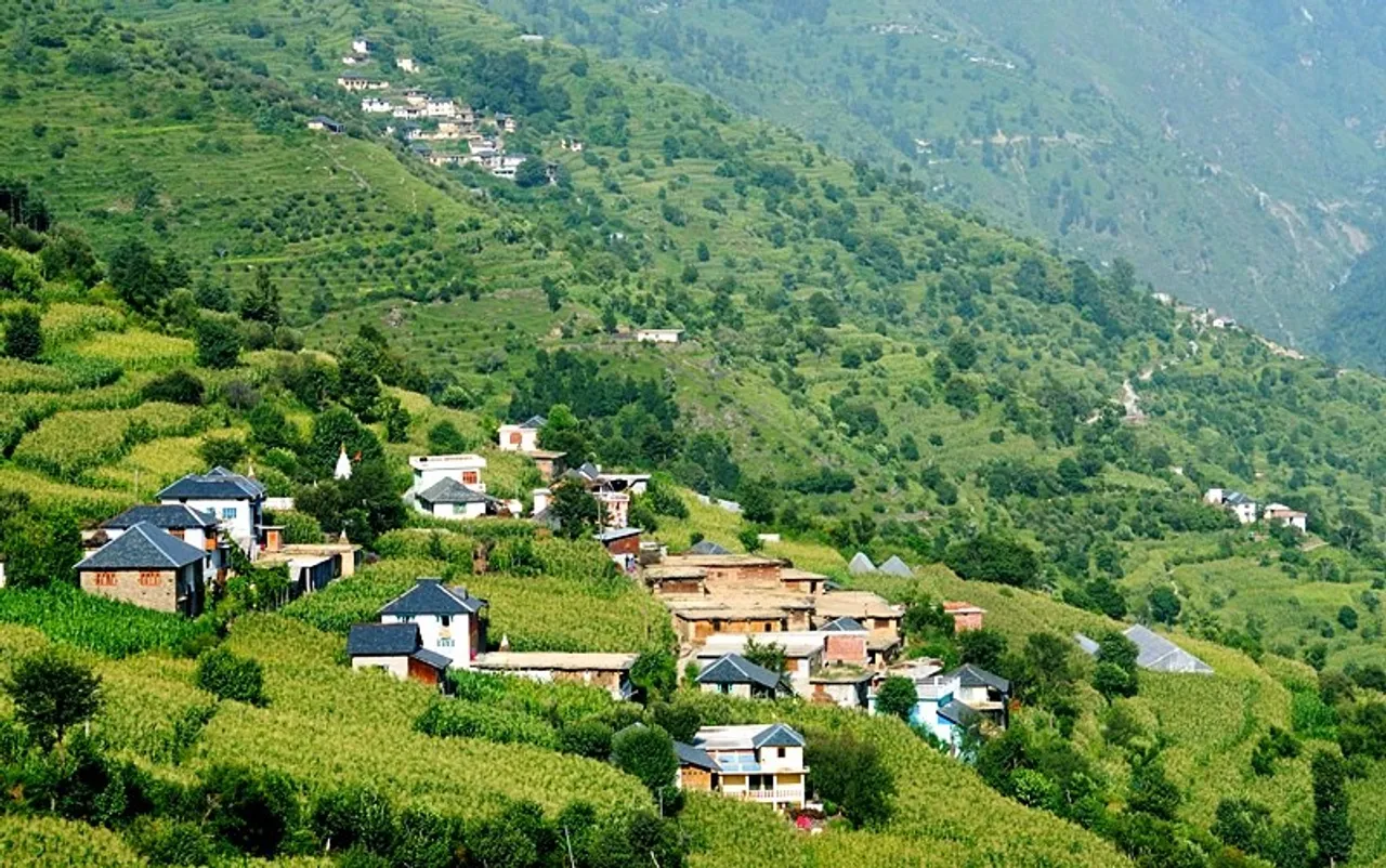 Two mild quakes jolt Himachal
