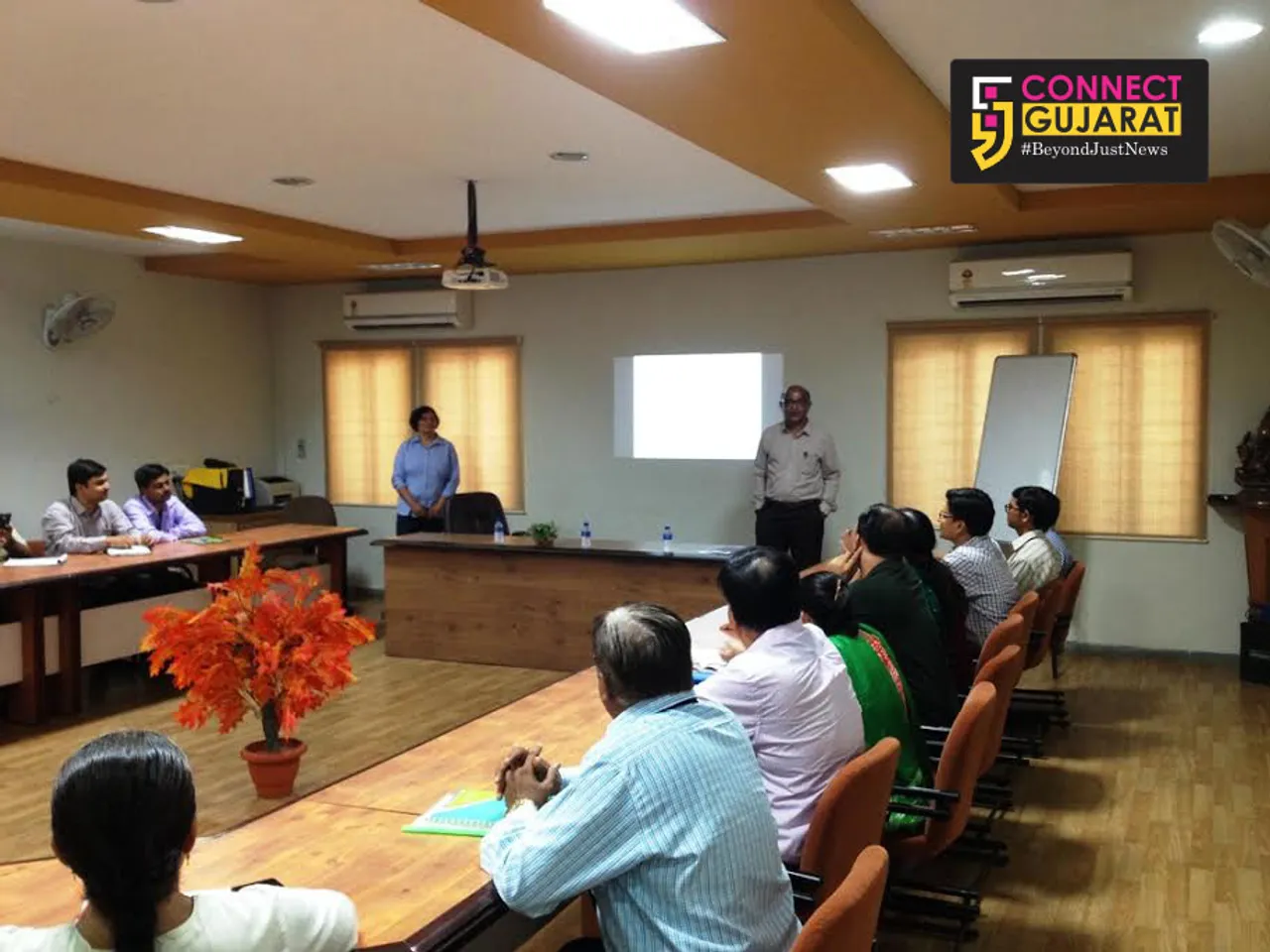 USA based Renowned Photonics Scientist Visited CHARUSAT