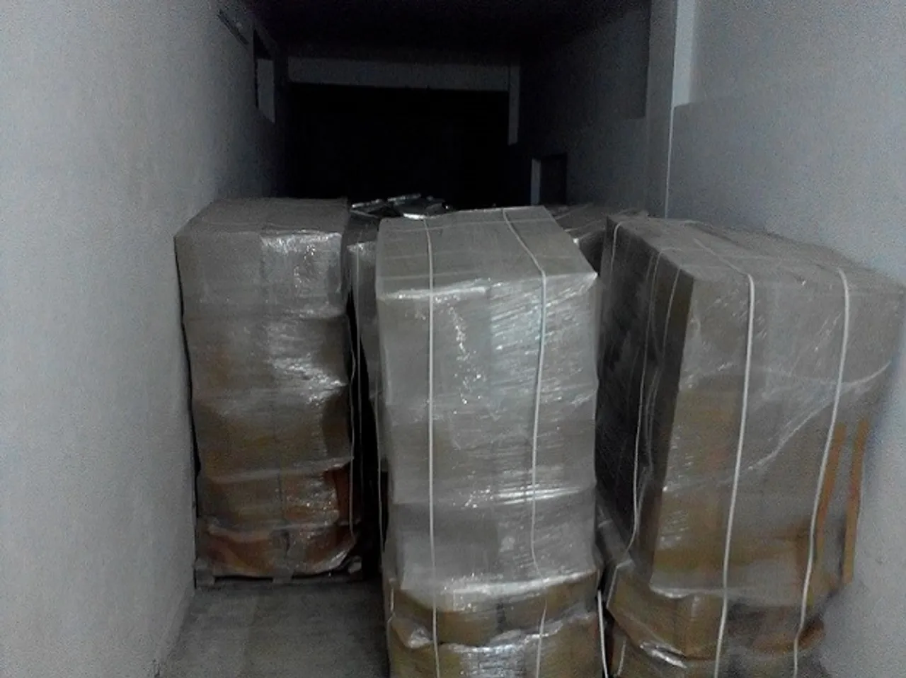Rs 3,500 cr worth heroin seized from ship off Gujarat