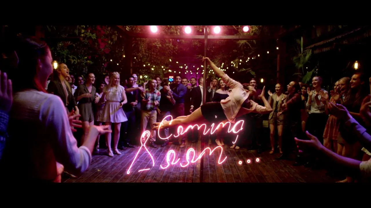Watch Jacqueline woo us with her sexy Pole dance in the teaser of 'Chandralekha'