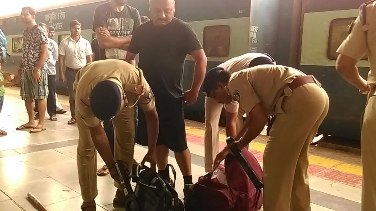 Strict checking at railway station and ST bus terminal in Gujarat