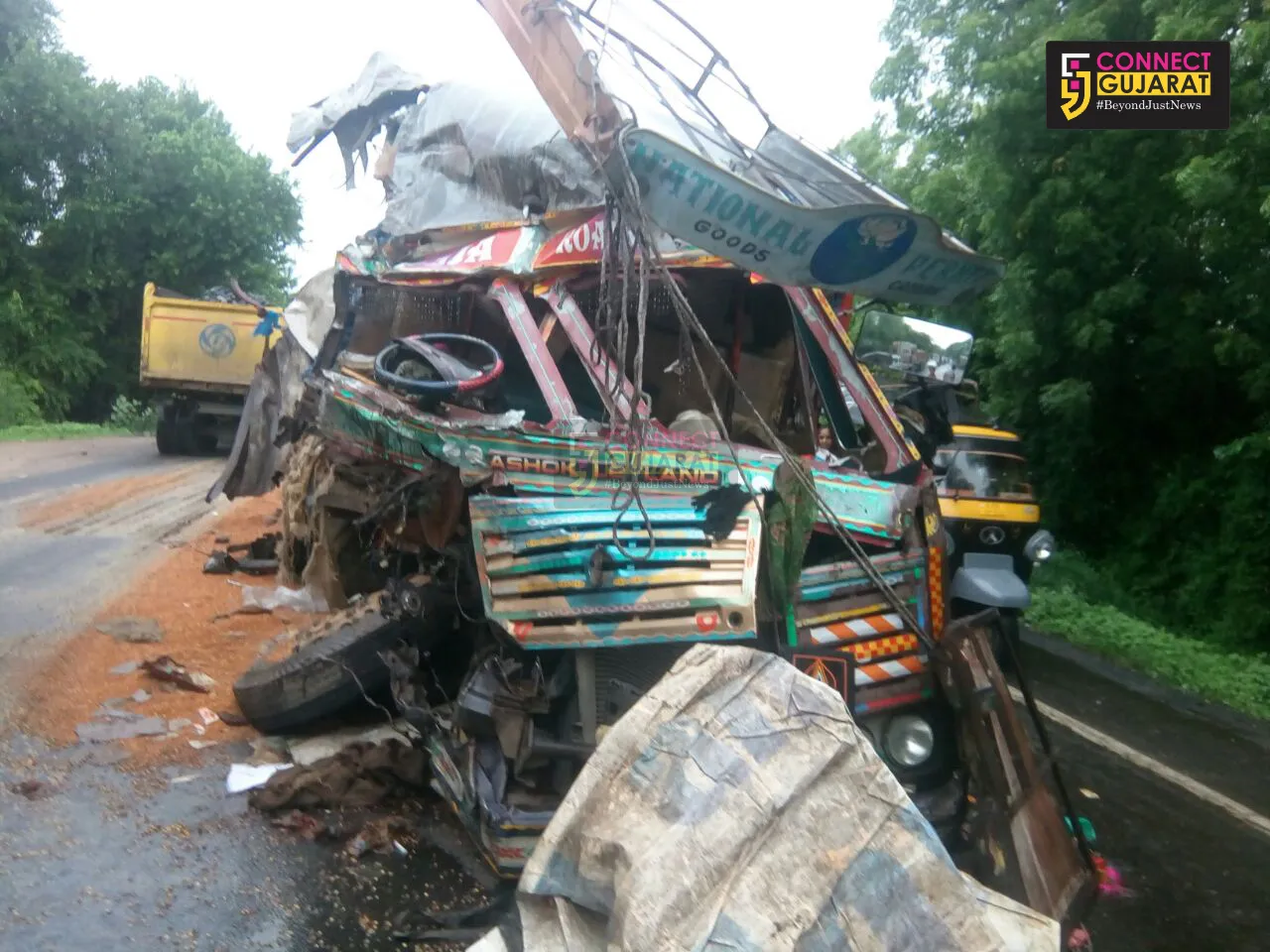Two died in two different accident near Padra