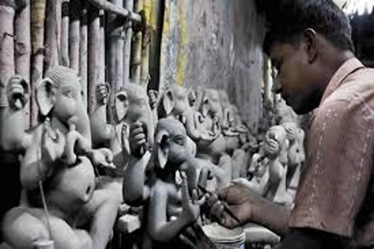 Ganesh Mandal in Vadodara decide not to use Chinese products