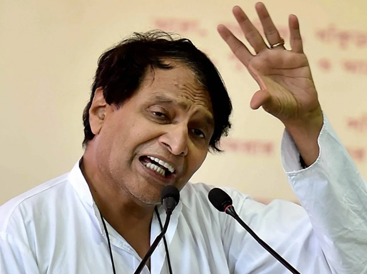 Prabhu meets PM, takes 'moral responsibility' for accidents