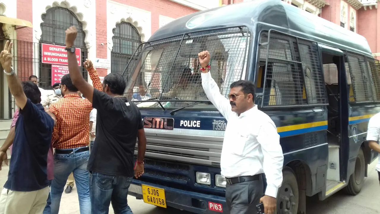 Congressmen detained by police