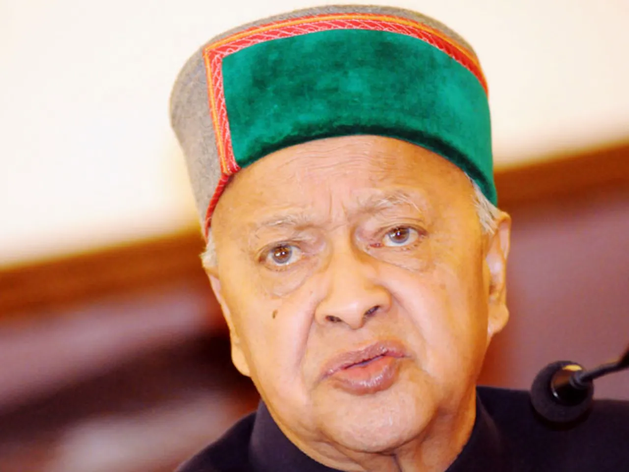 Himachal CM announces 4% DA hike