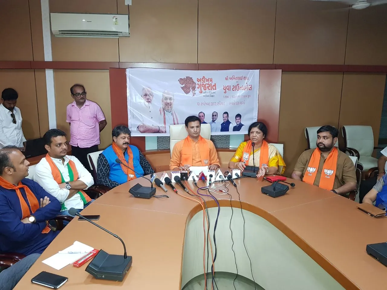Amit Shah remain present in ‘Adikham Gujarat’ programme