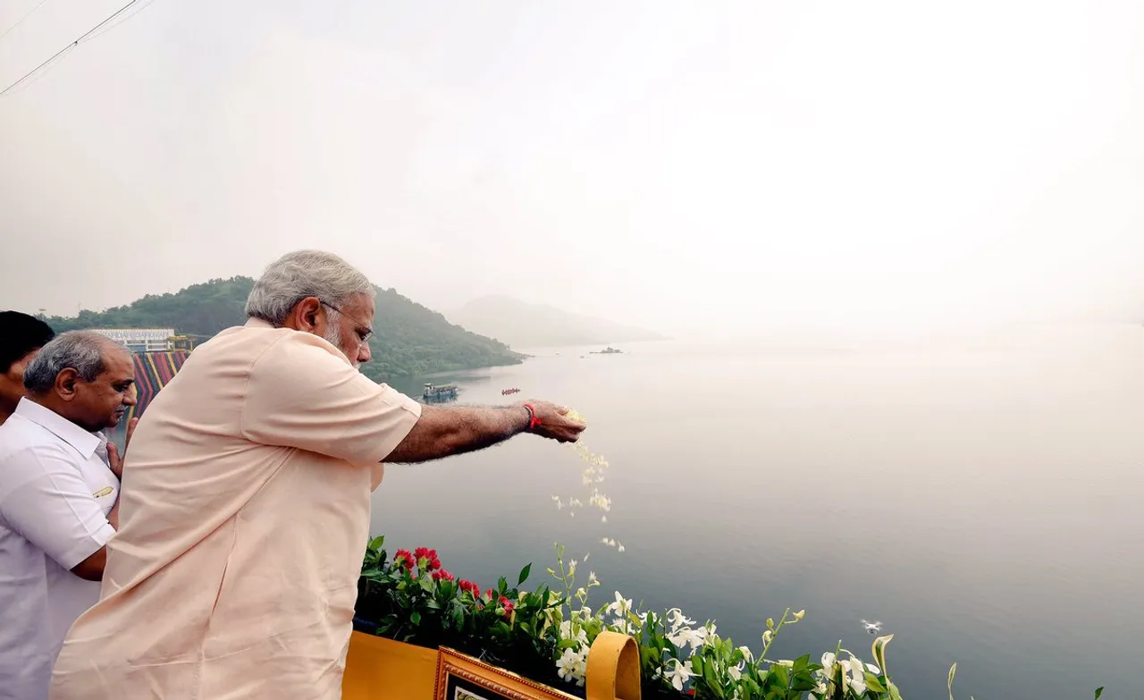 Na me chota sochta hu na chote sapne dekhta hu: PM Modi