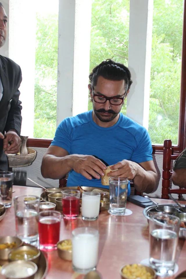 Aamir Khan enjoyed Gujarati food