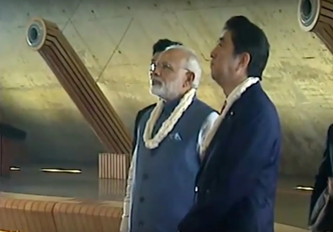 LIVE: PM Modi & Japanese PM Shinzo Abe visits Dandi Kutir