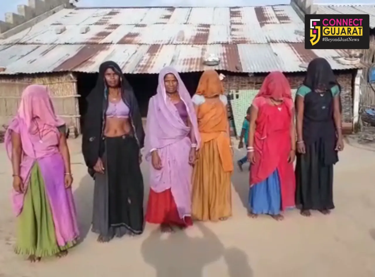 Tribals kept alive the Navratri tradition in Varej