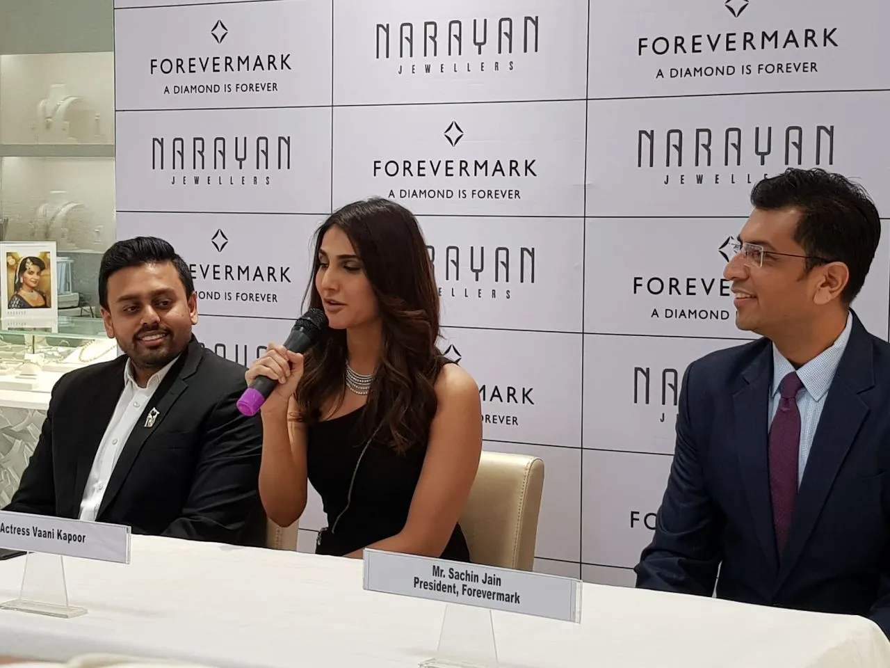 Vaani Kapoor unviels new bridal collection in Vadodara