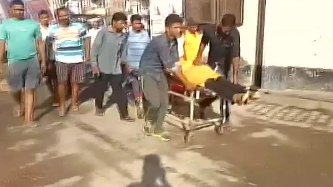 RSS worker Shot Dead at his Shop