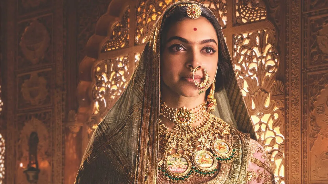 Jewellery showroom removes poster of Padmavati in Vadodara
