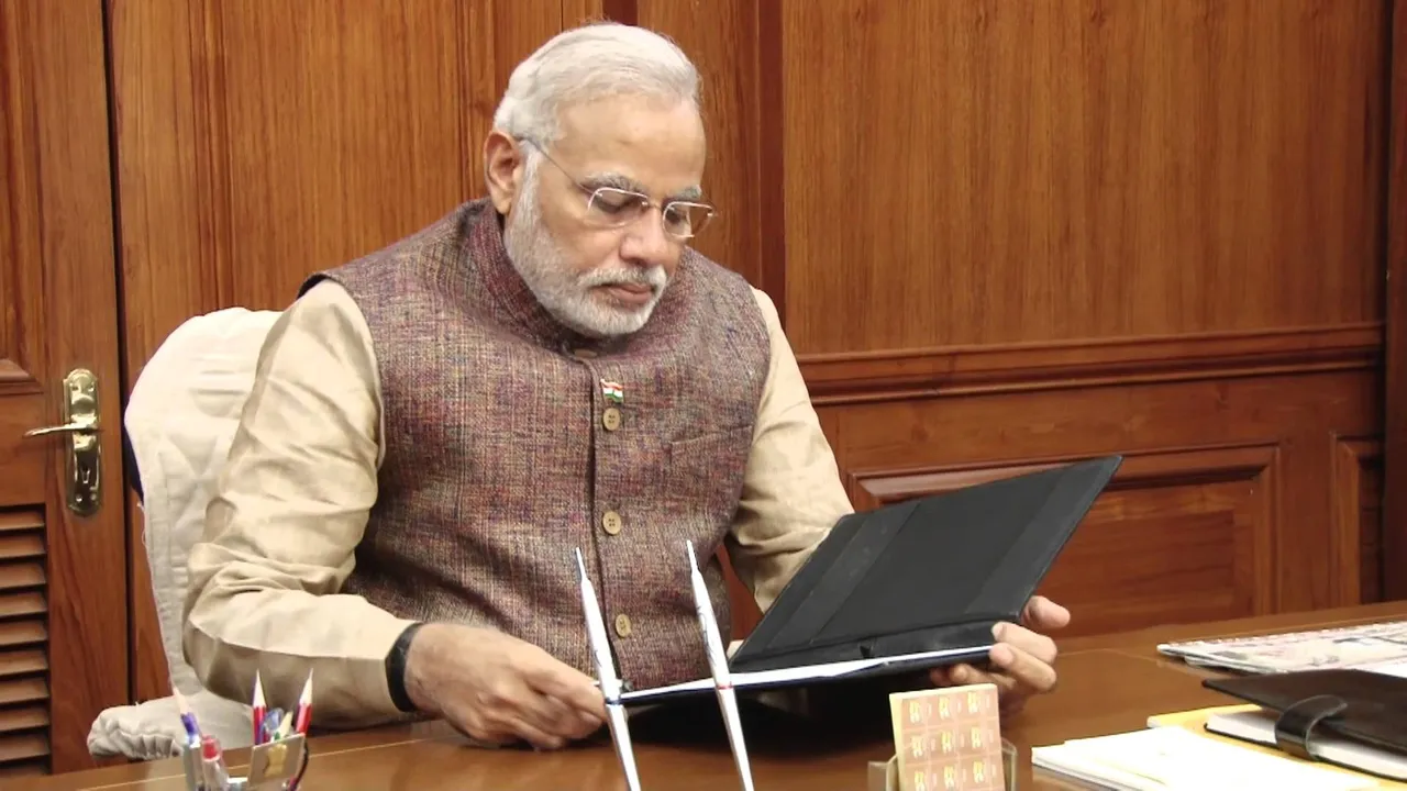 11 year girl wrote a letter to PM Modi on pollution in Delhi