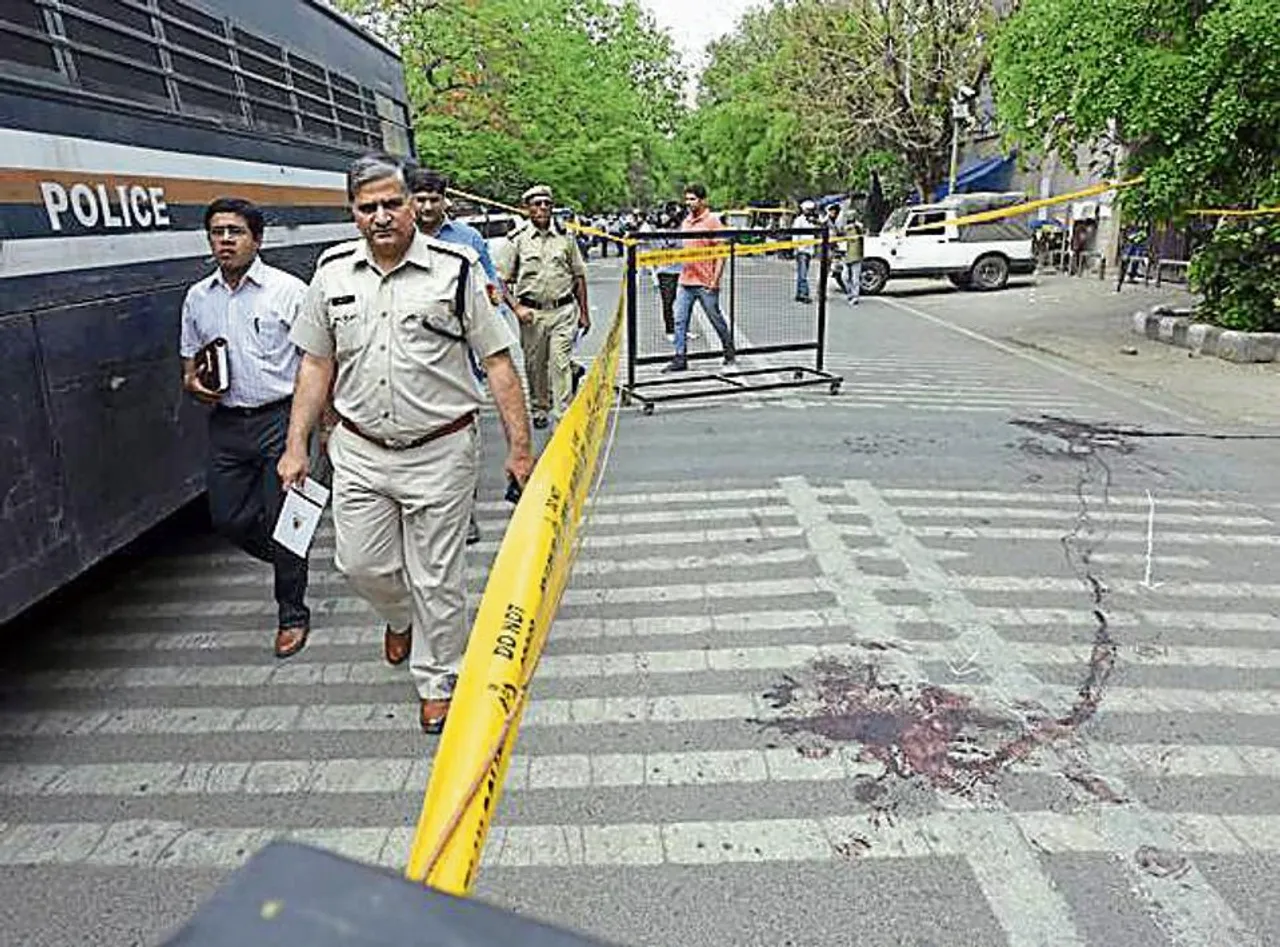 Firing in Rohini Court, one Man Dead