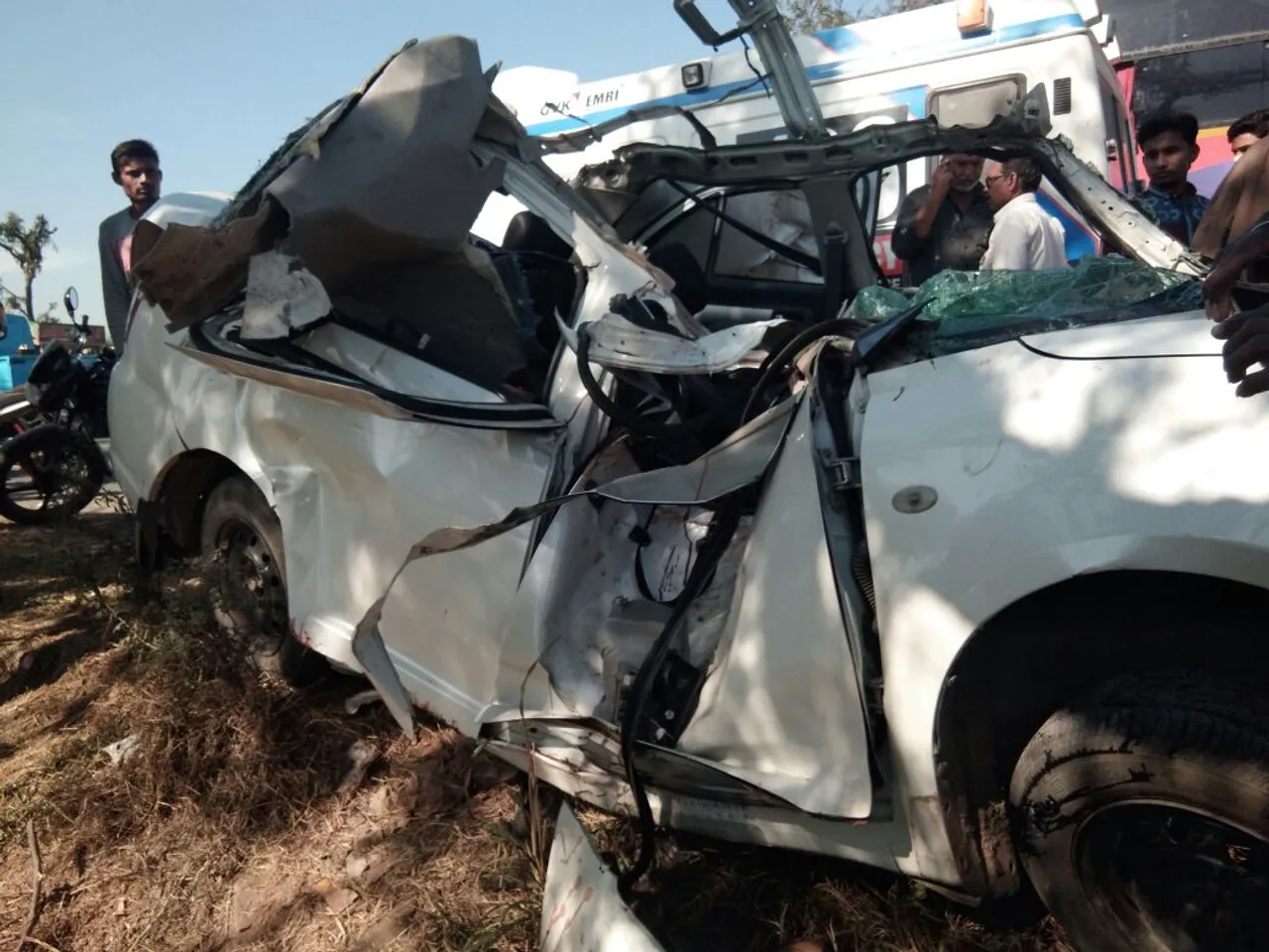 Couple died in a road accident near Dabhoi, Vadodara