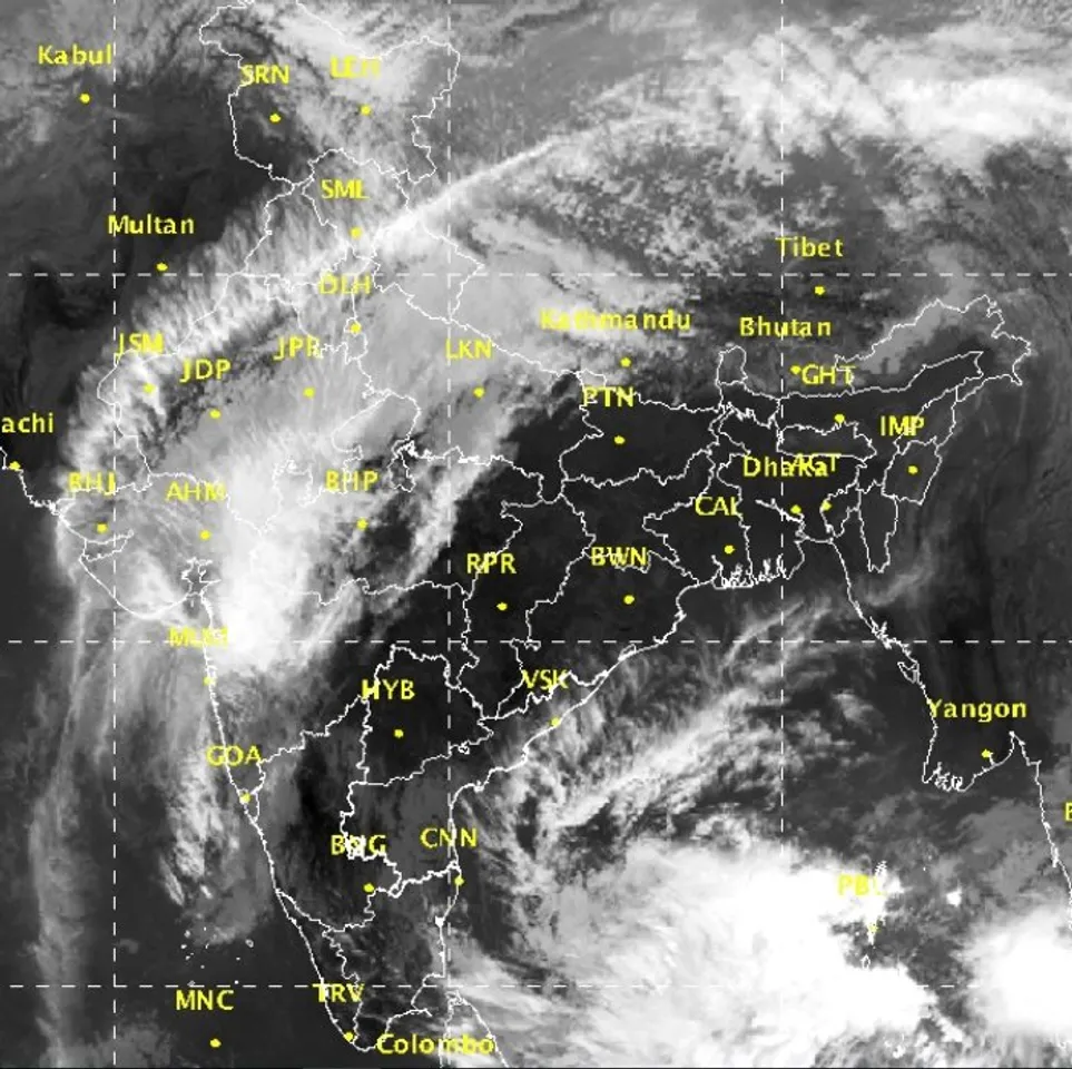 Cyclone 'Ockhi' to make landfall by midnight in Gujarat