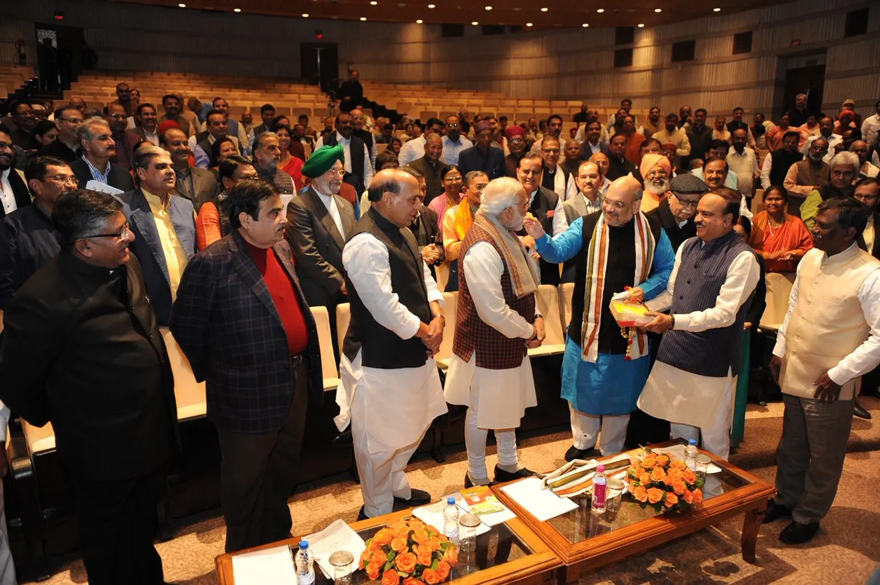 Let Congress credibility question not distract you, Modi tells BJP