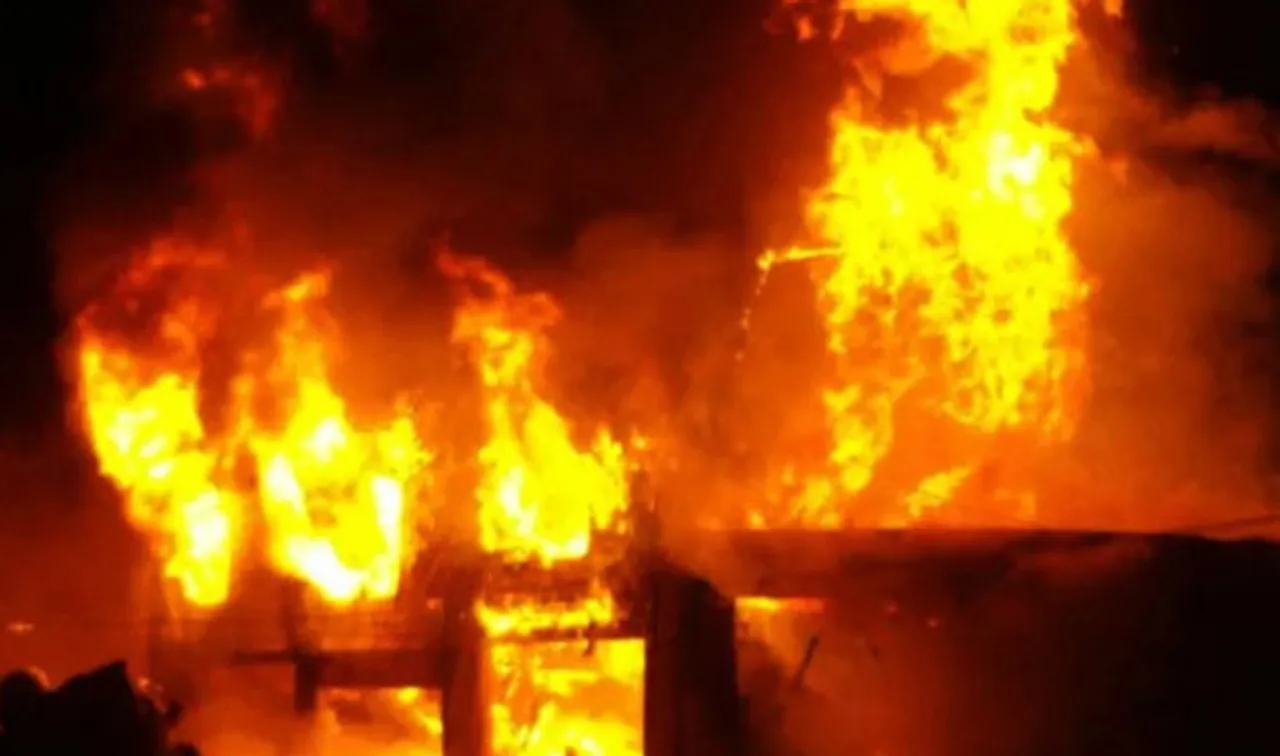 6 killed in cylinder blast in Pakistan hospital