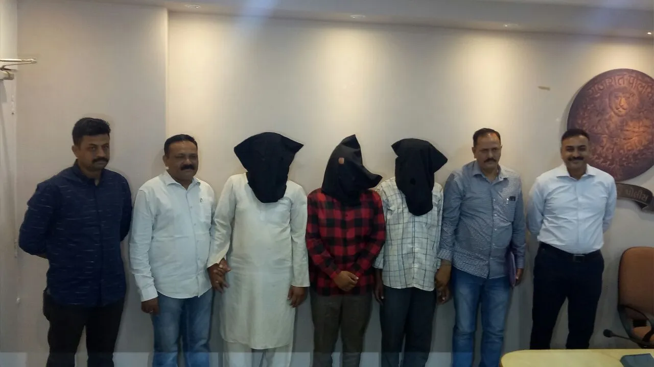SOG busted a racket of selling subsidised urea to chemical companies on higher rates
