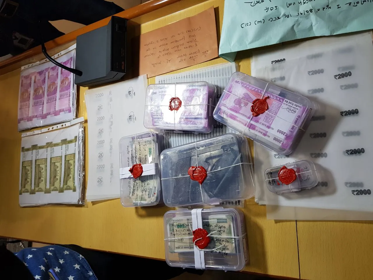 Vadodara SOG busted duplicate currency racket arrested four