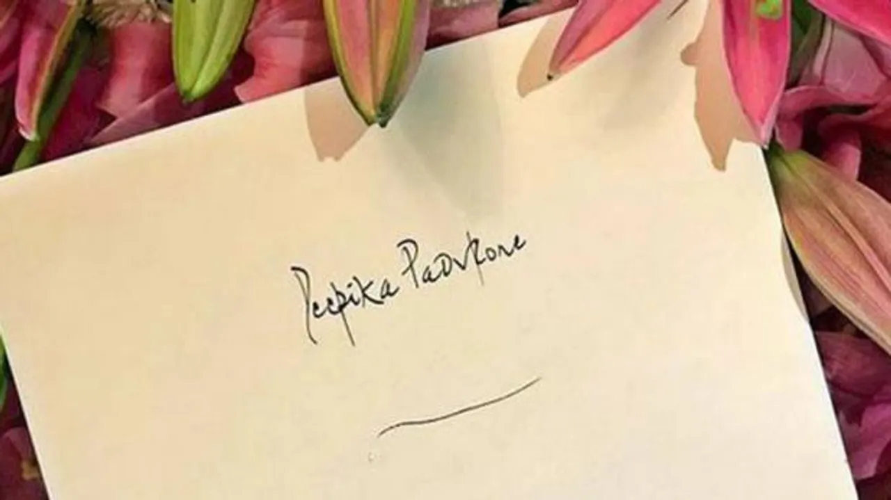 Amitabh Bachchan sends Bouquet of flowers to Deepika Padukone