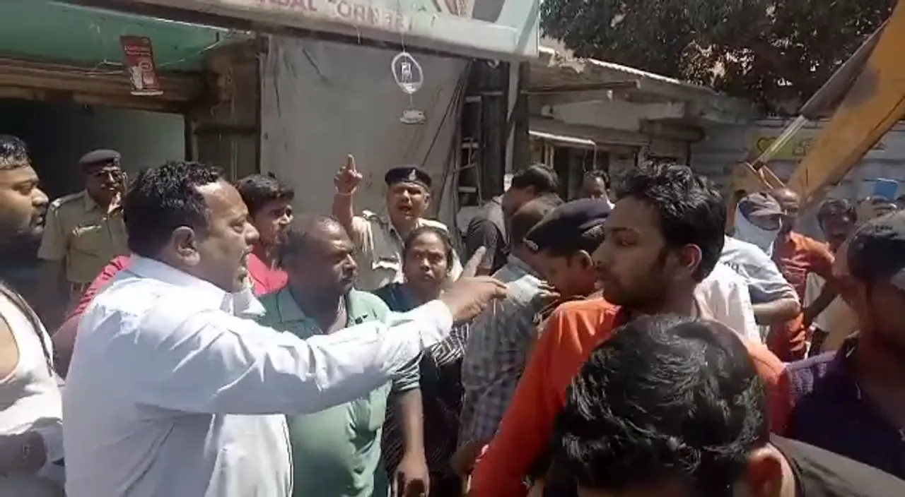PSI pointed his service revolver on people after they attacked him