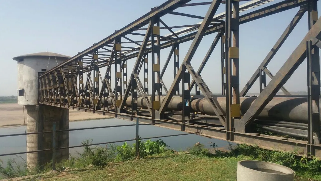 PWD employee died after falling inside 120 foot deep bore well