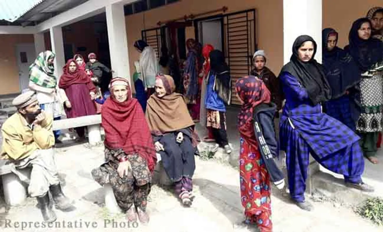 40,000 border residents in J&K migrate amid warlike situation