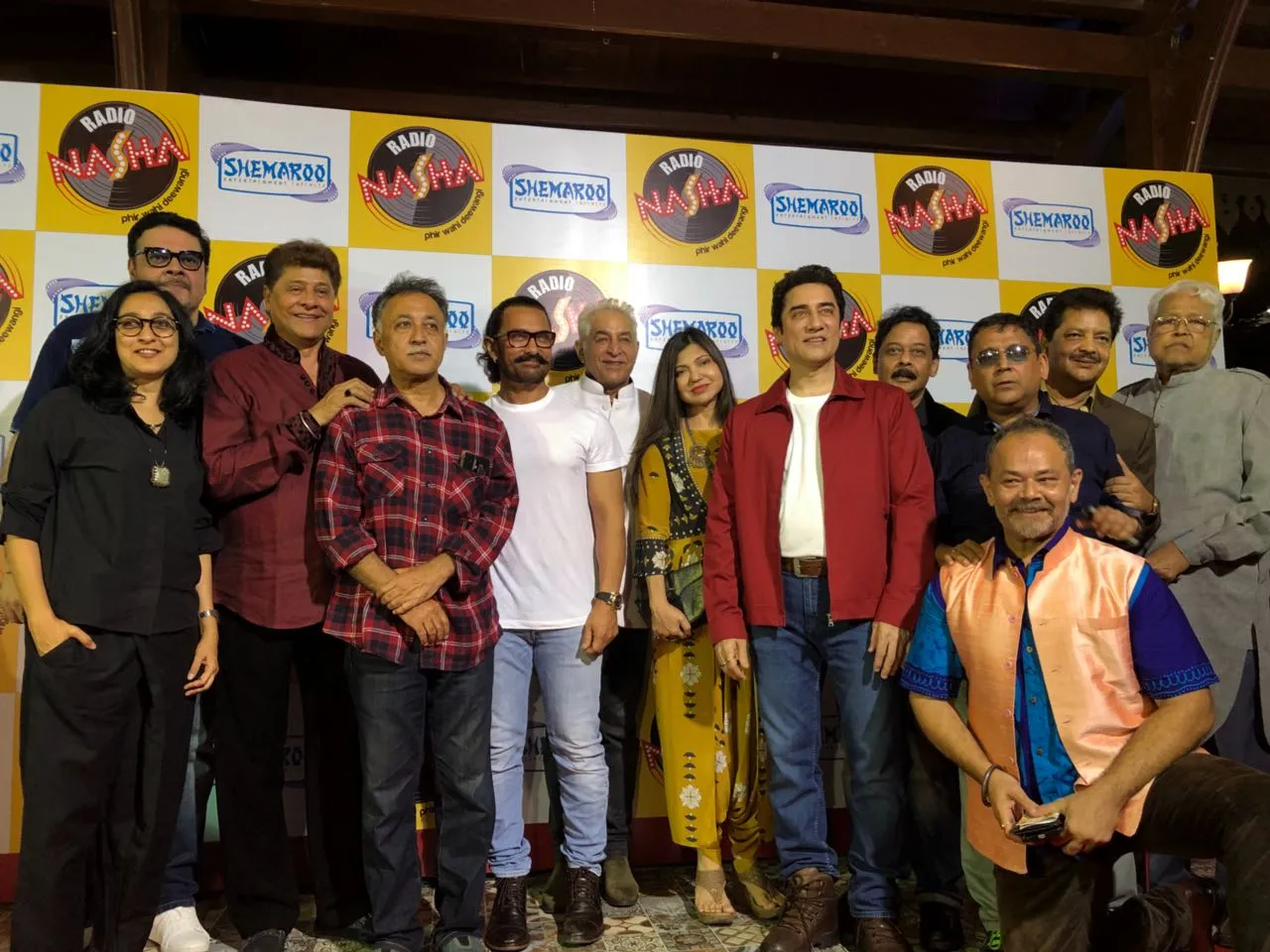 Aamir Khan attends special screening of Qayamat se Qayamat tak amidst fans