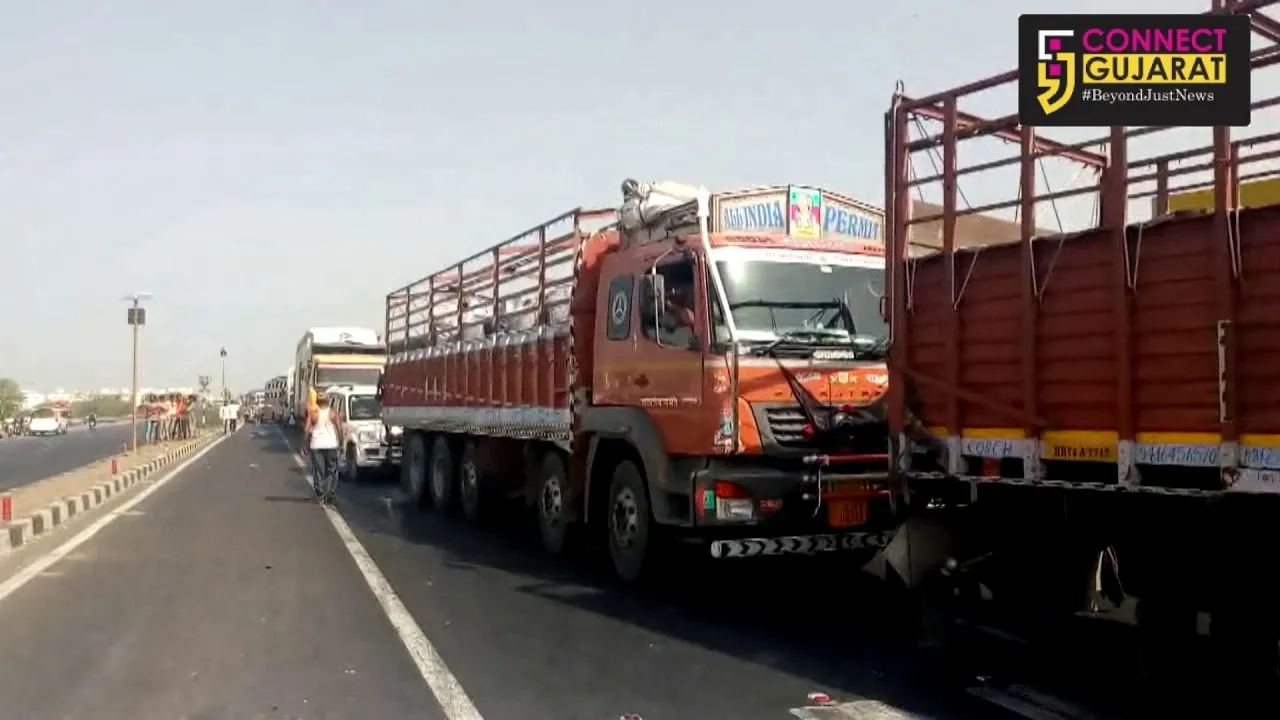 Big Accident involving five vehicles at NH8 at Dena Chowkdi near Vadodara.