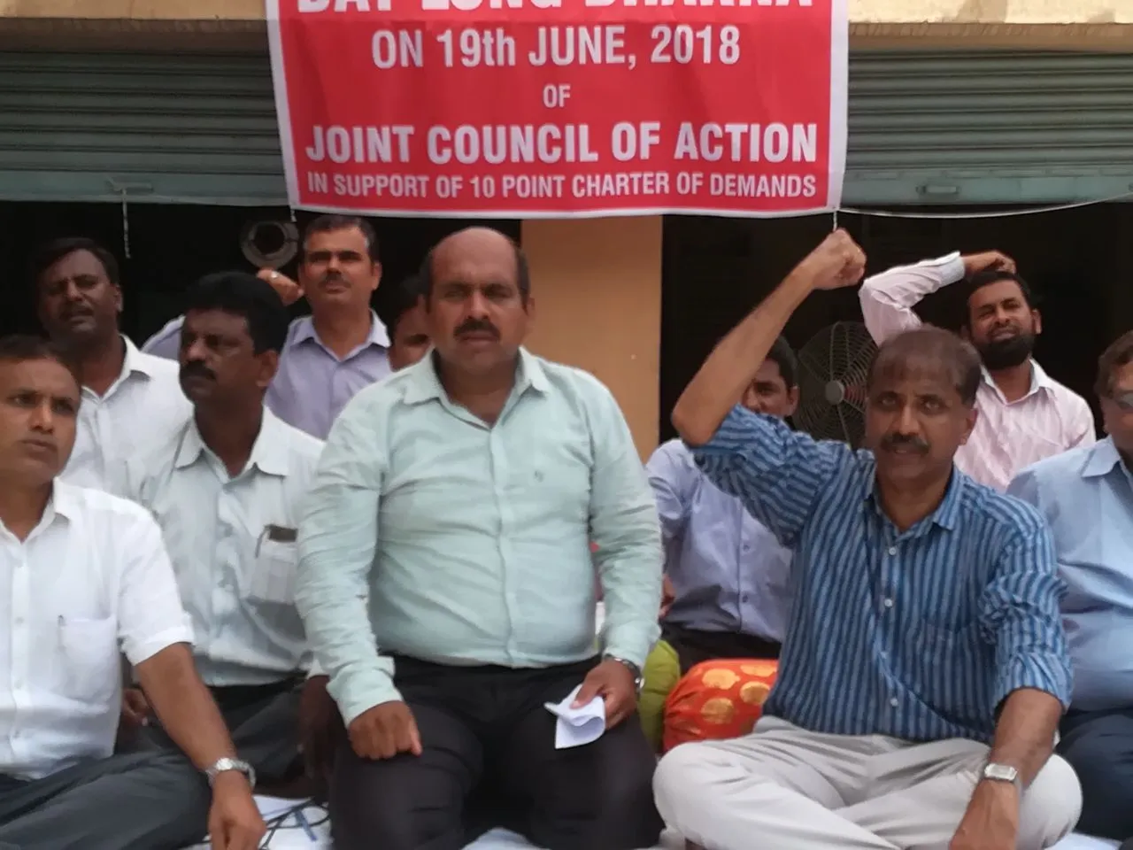 Income Tax employees sat on one day token strike
