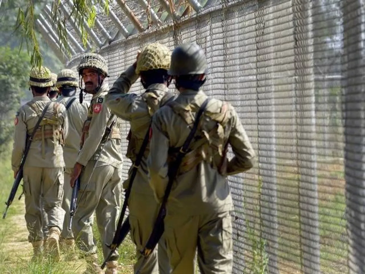Soldier commits suicide on LoC