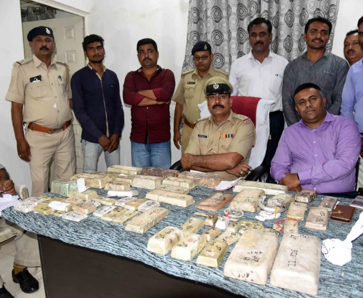 Navapura surveillance squad attested two with 100kgs silver