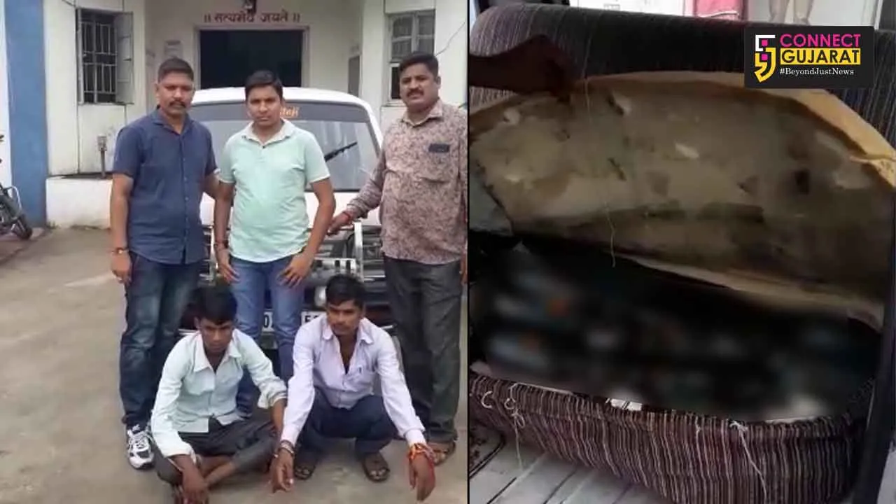 District LCB arrested two bootleggers with 1.14lakh worth liquor